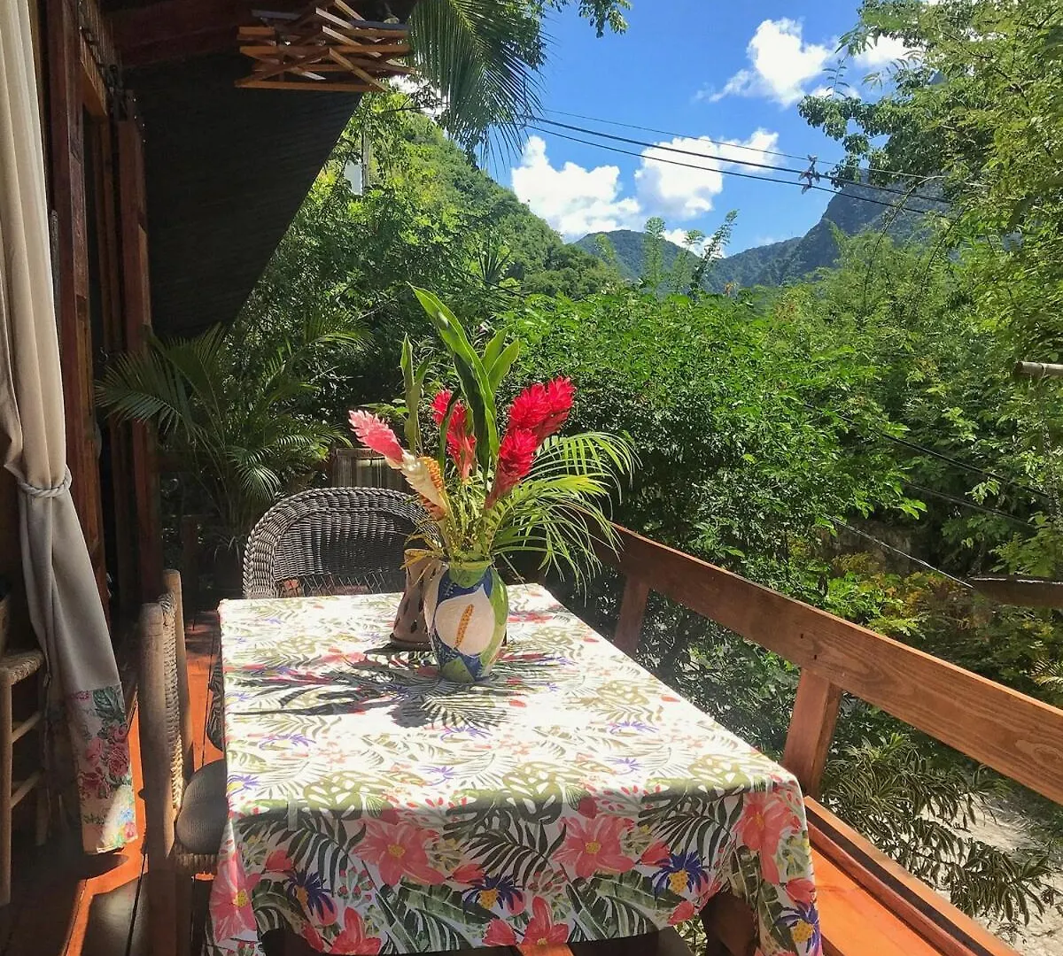 Treehouse Hideaway Villa I - Piton And Ocean Views Soufrière Santa Lucia